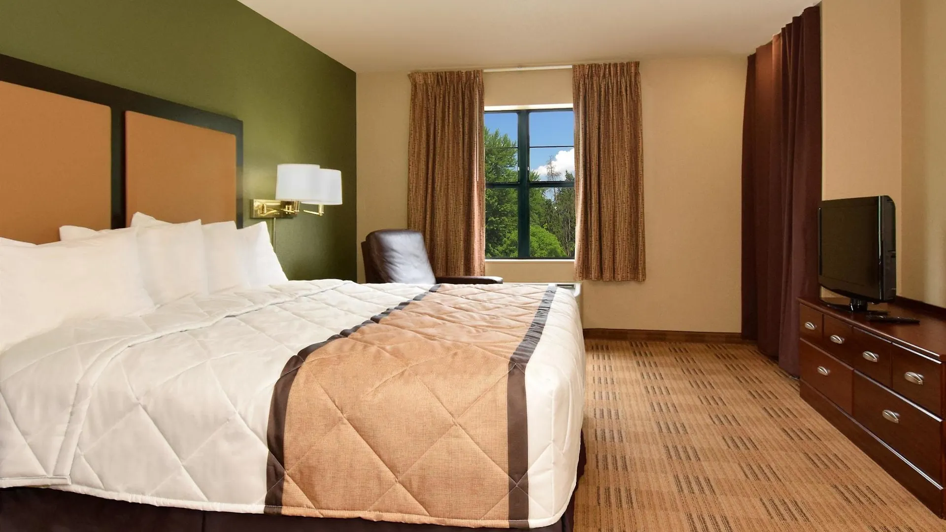 Extended Suites - Orange County - Anaheim Hills 2*,